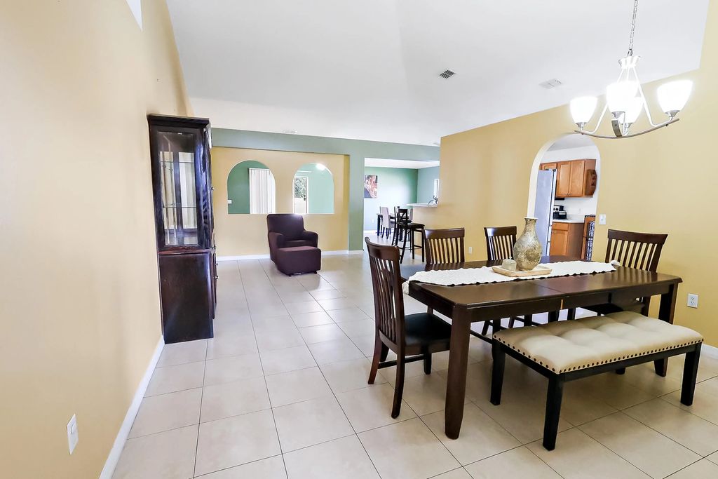8745 105th Court, Vero Beach