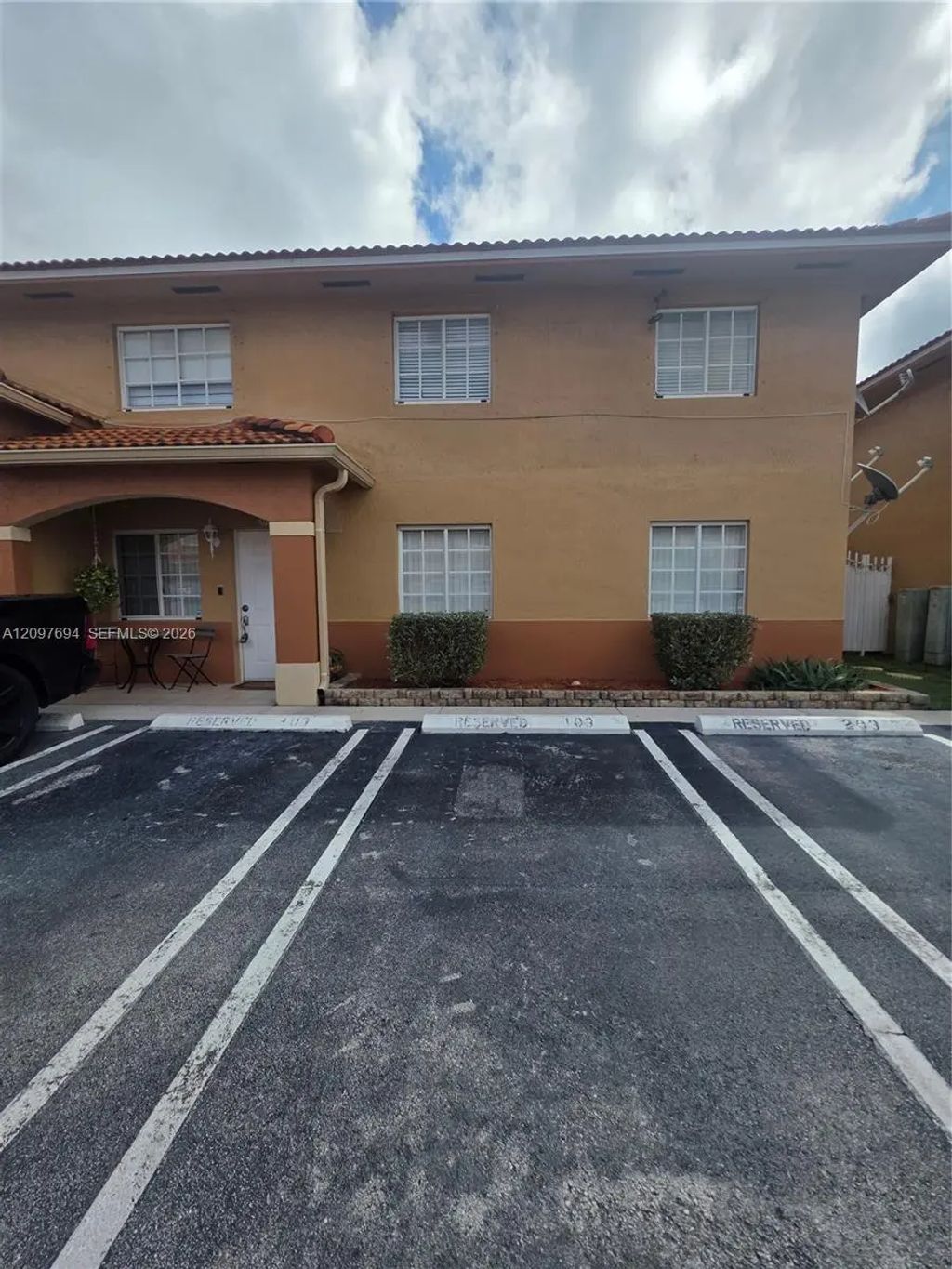 2505 W 76th Street #103, Hialeah