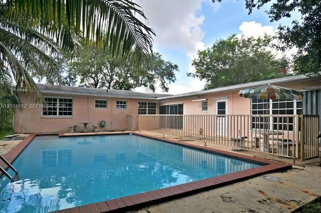 2 of 17 - 6851 Sunset Drive, South Miami, FL