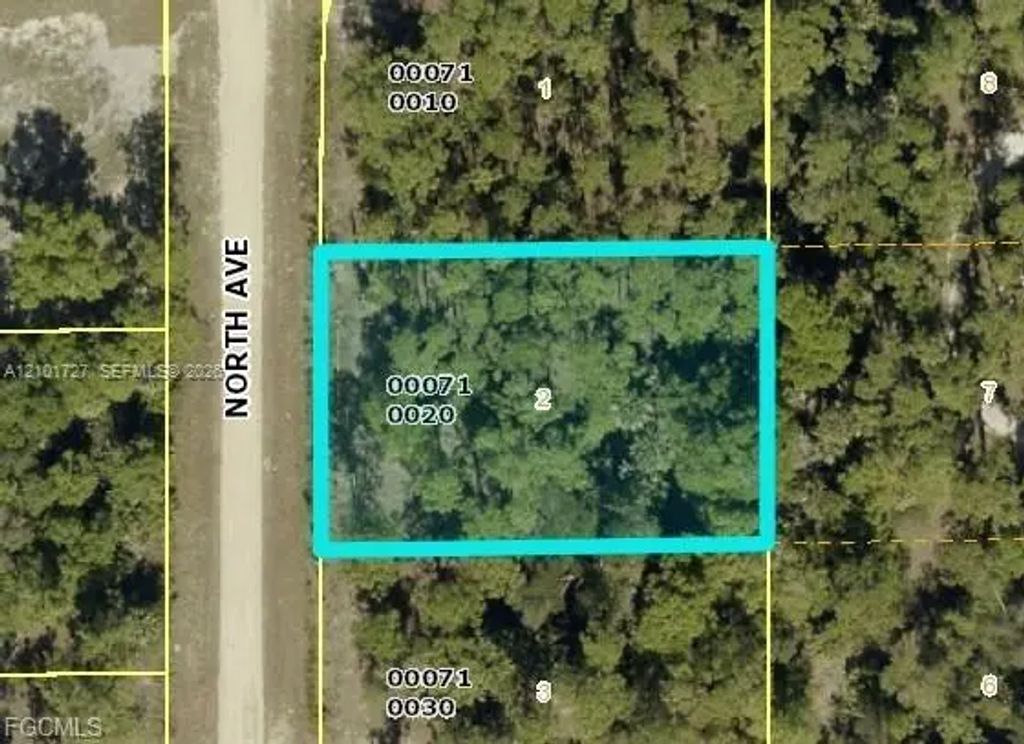 718 North Avenue, Lehigh Acres