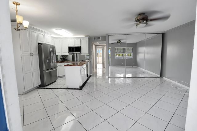 4 of 21 - 3061 Exeter D, Boca Raton, FL