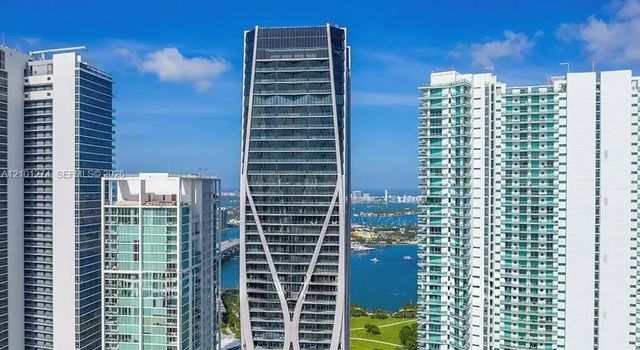 2 of 21 - 1000 Biscayne Boulevard #4402, Miami, FL