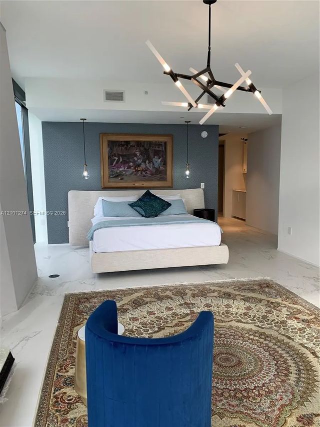 5 of 21 - 1000 Biscayne Boulevard #4402, Miami, FL