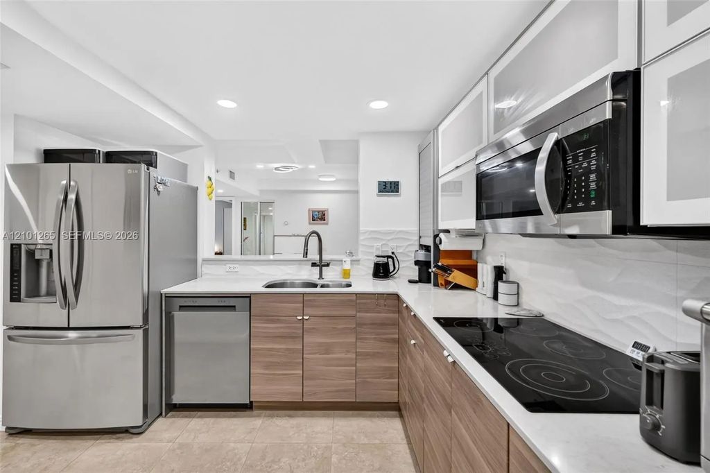 529 E Sheridan Street #3041, Dania Beach