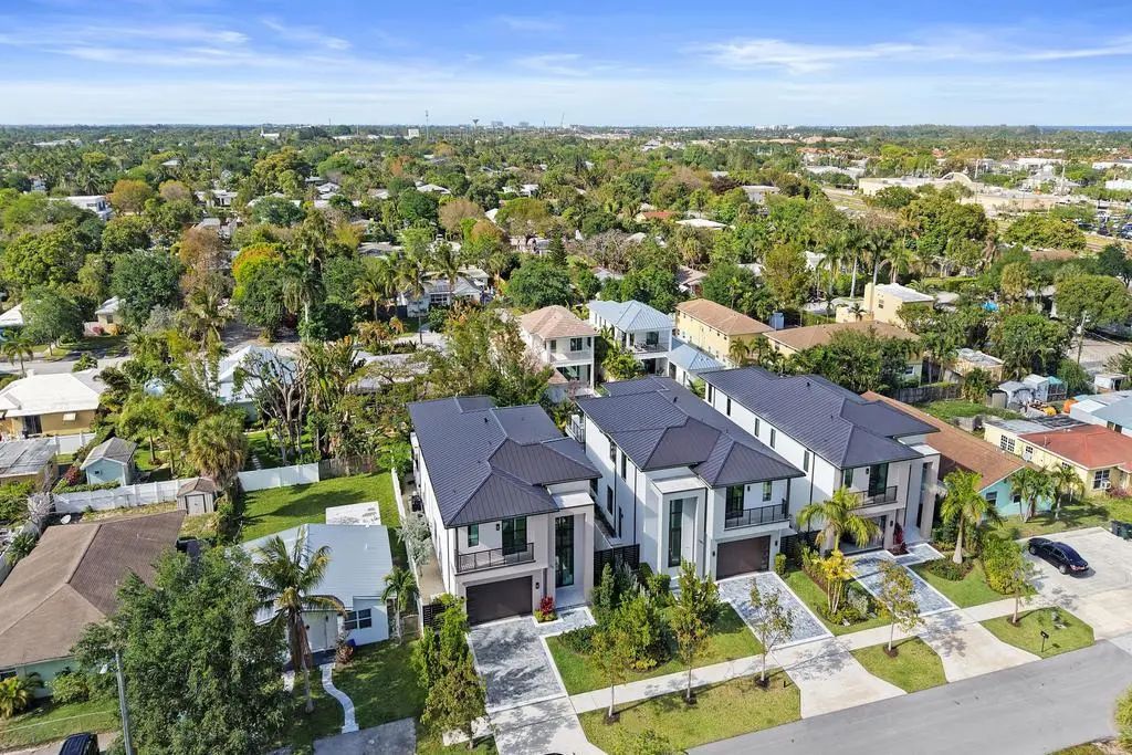 237 Ne 11th Street, Delray Beach