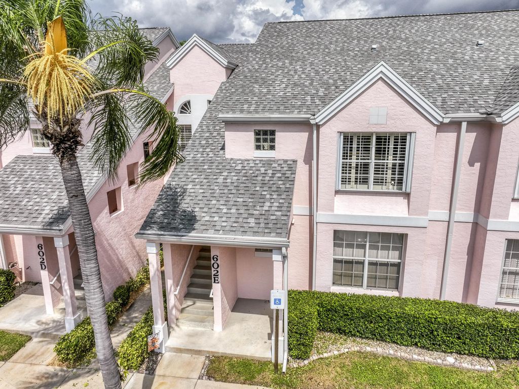 602 Muirfield Court #602e, Jupiter
