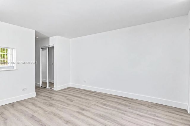 4 of 15 - 445 Ne 195th Street #125, Miami, FL