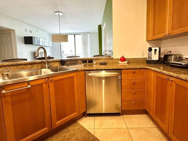 5 of 32 - 55 Merrick Way #707, Coral Gables, FL