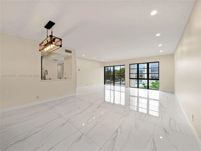 4 of 35 - 14203 Sw 66th Street #204, Miami, FL