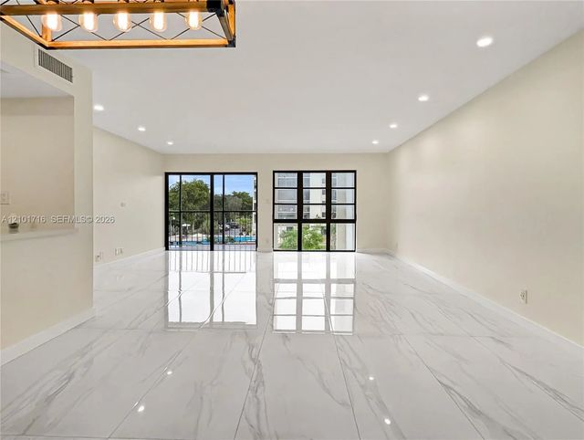 5 of 35 - 14203 Sw 66th Street #204, Miami, FL