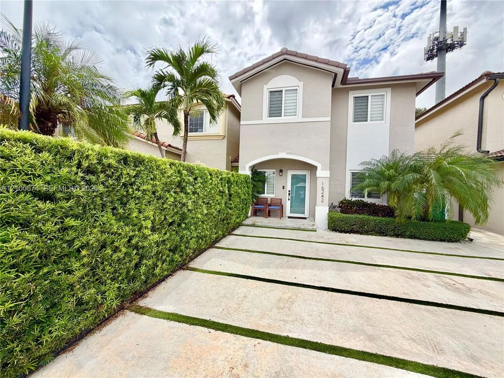 16242 Sw 97th Terrace, Miami
