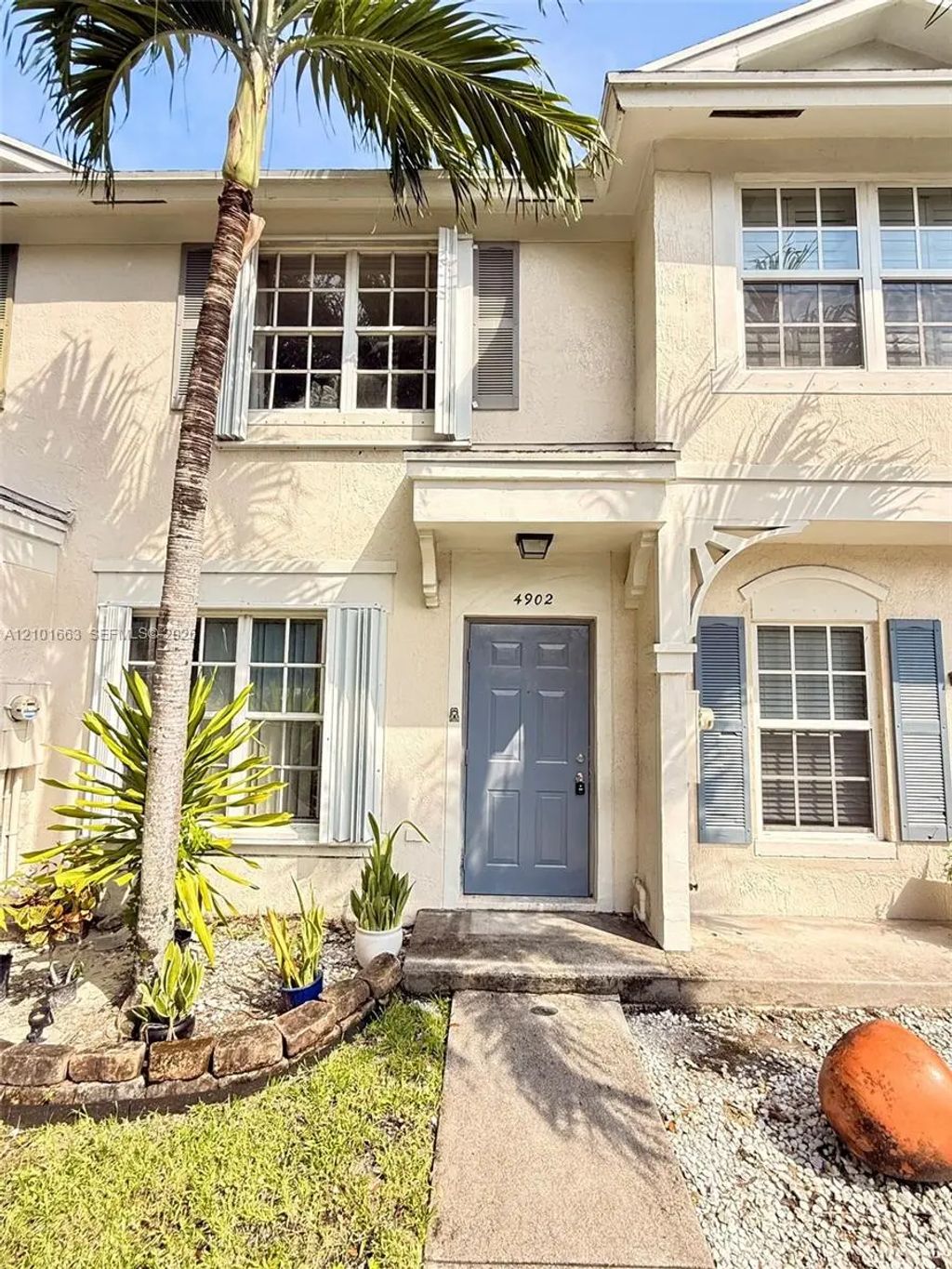 4902 Sw 31st Terrace, Dania Beach
