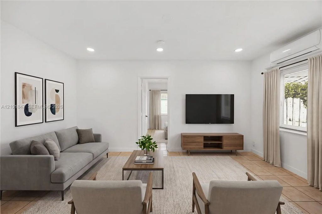 1958 Ne 172nd Street #3, North Miami Beach