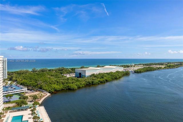 3 of 50 - 500 Bayview Drive #ph20, Sunny Isles Beach, FL