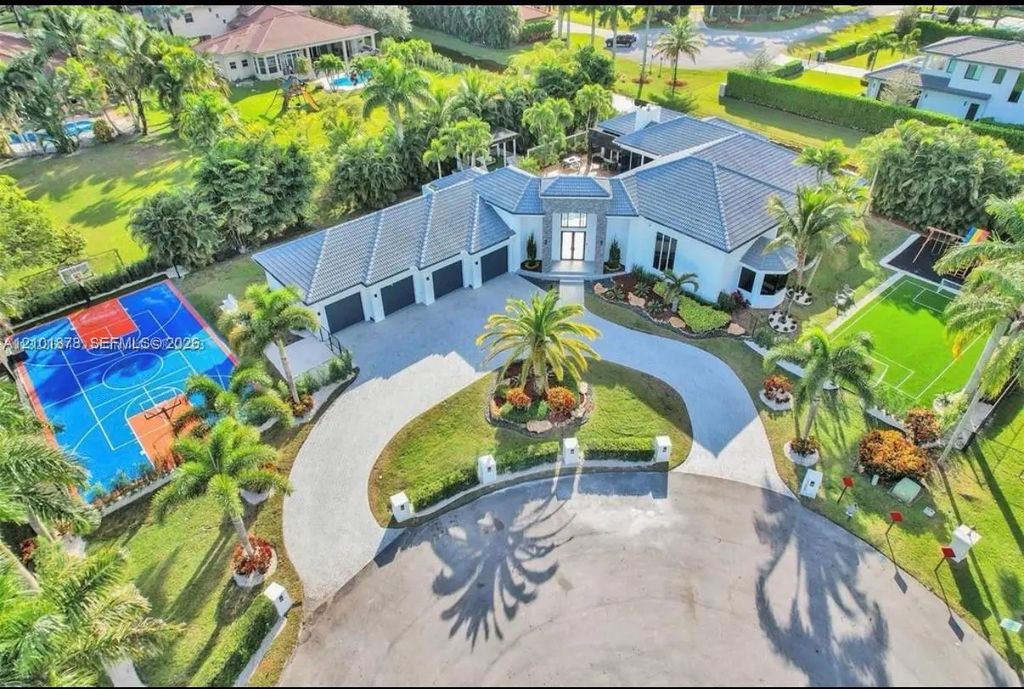 11400 Nw 7th Street, Plantation