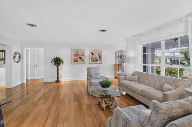 4 of 23 - 840 Sw 2nd Street, Boca Raton, FL