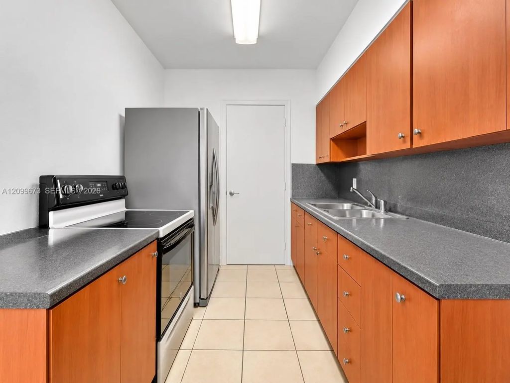 2839 Sw 24th Street #2, Miami