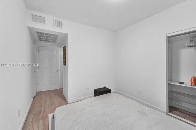 4 of 6 - 1450 Meridian Avenue #102, Miami Beach, FL
