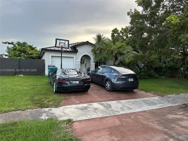 3 of 4 - 12512 Sw 223rd Street, Miami, FL