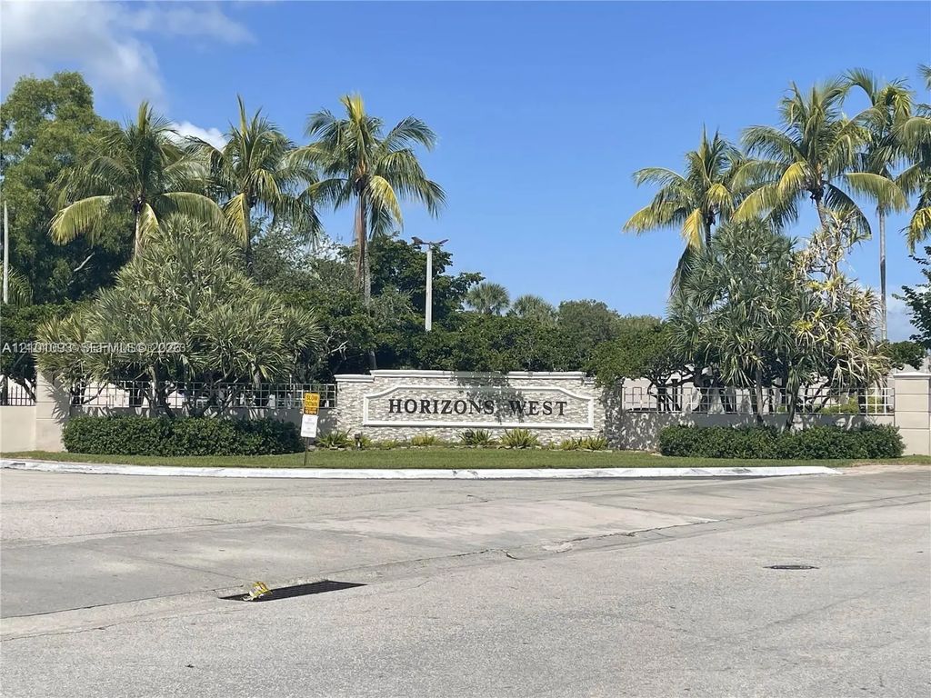 8500 Sw 133rd Ave Road #218, Miami