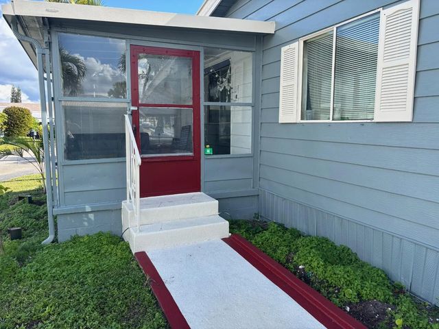 4 of 23 - 570 Ne 47th Court, Deerfield Beach, FL