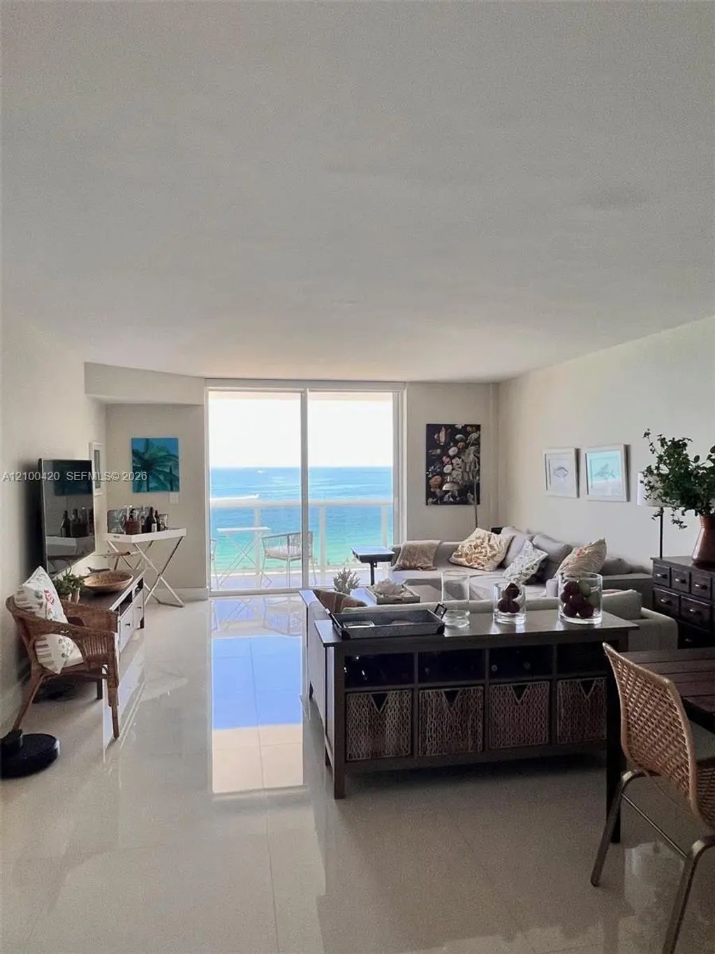 10275 Collins Avenue #1420, Bal Harbour
