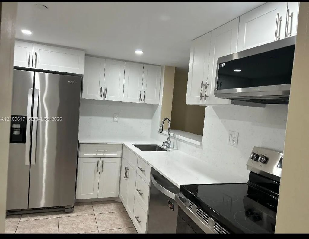 8540 Sw 133rd Ave Road #424, Miami