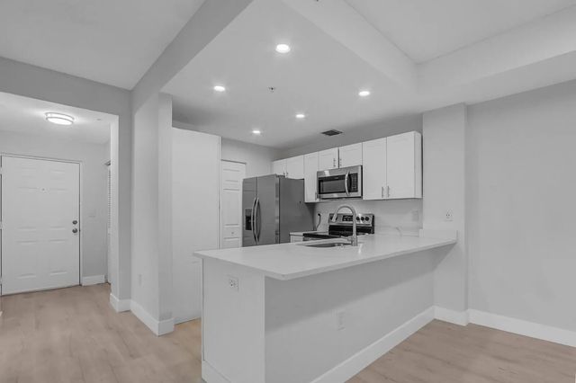 2916 Tuscany Court #302, Palm Beach Gardens
