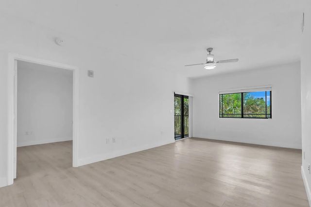 2 of 19 - 2916 Tuscany Court #302, Palm Beach Gardens, FL