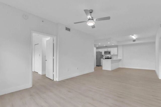 4 of 19 - 2916 Tuscany Court #302, Palm Beach Gardens, FL