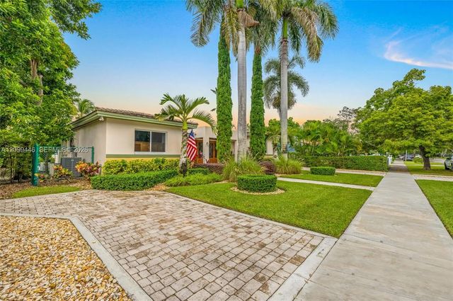 4 of 52 - 564 Palmetto Drive, Miami Springs, FL