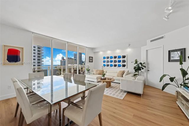 5 of 27 - 901 Brickell Key Boulevard #2403, Miami, FL