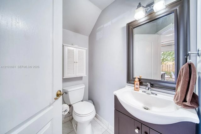 3 of 33 - 11956 Sw 81st Lane, Miami, FL