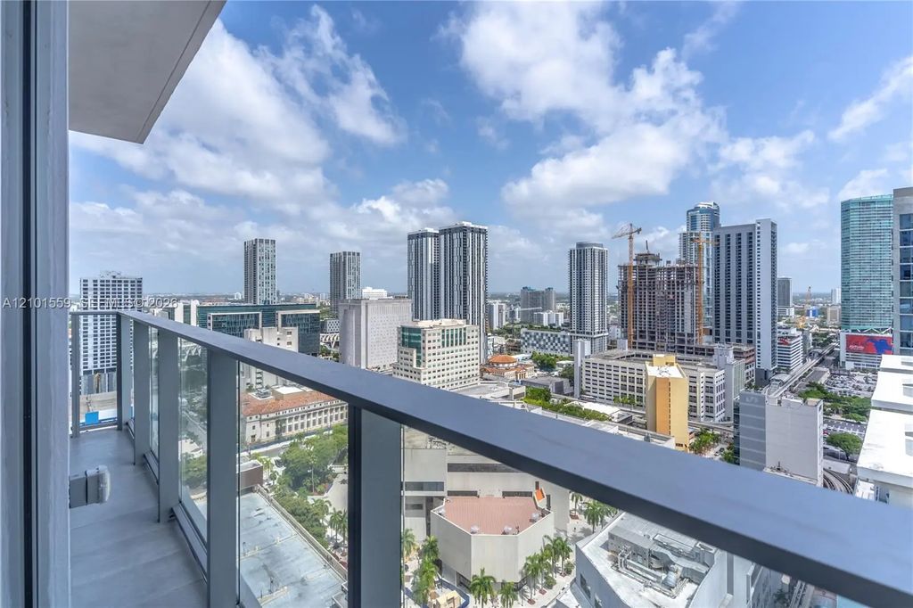 227 Ne 2nd Street #2906, Miami