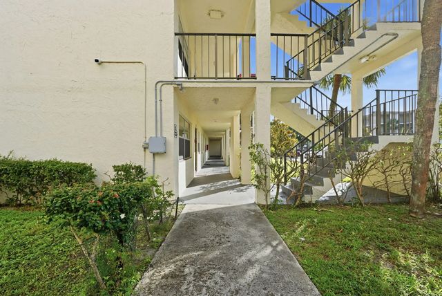 3 of 21 - 3000 Nw 48th Terrace #130, Lauderdale Lakes, FL