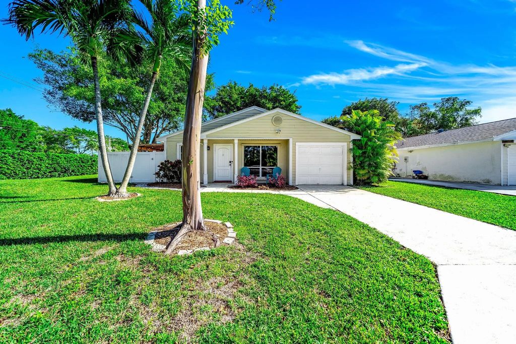 8315 Garden Gate Place, Boca Raton