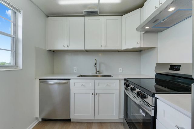 4 of 20 - 290 Dorset G, Boca Raton, FL