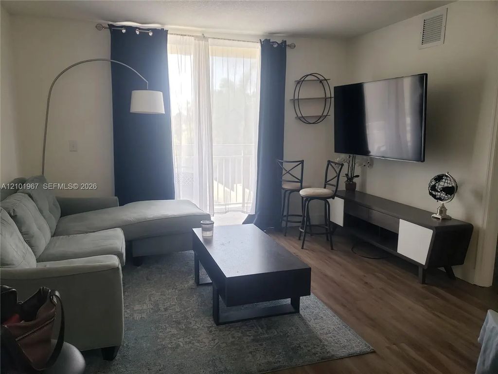 816 Nw 11th Street #407, Miami