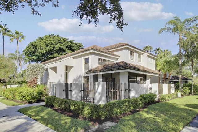 4 of 48 - 587 Prestwick Circle #2, Palm Beach Gardens, FL