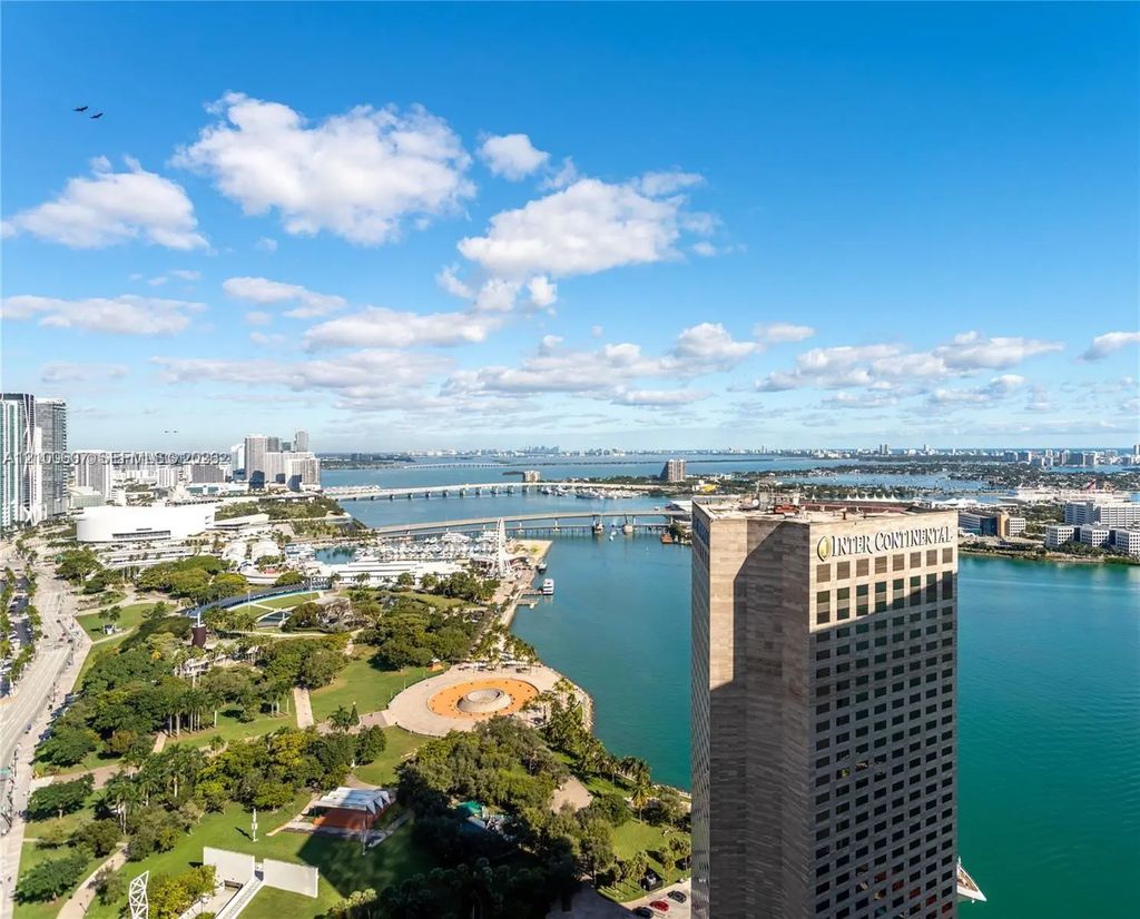 325 S Biscayne Boulevard #4318, Miami