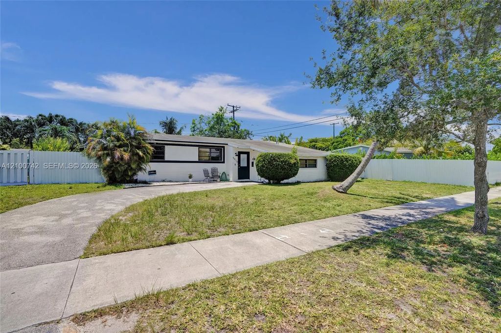 9910 Bahama Drive, Cutler Bay