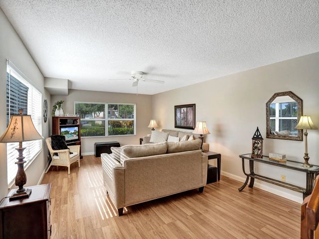 5 of 49 - 5803 Wheatley Court, Boynton Beach, FL