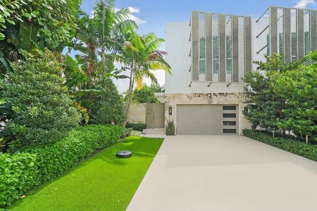 724 N Lake Avenue N, Delray Beach