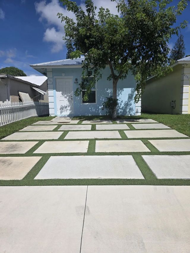 2 of 20 - 4595 Cambridge Street, Lake Worth Beach, FL