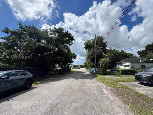2 of 5 - 2950 Nw 48th, Miami, FL