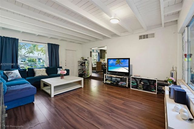 3 of 34 - 12315 Ne 12th Court, North Miami, FL
