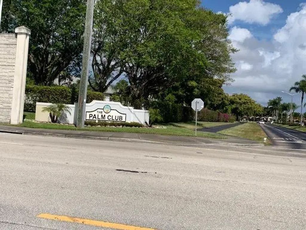 1111 Green Pine Boulevard #d2, West Palm Beach