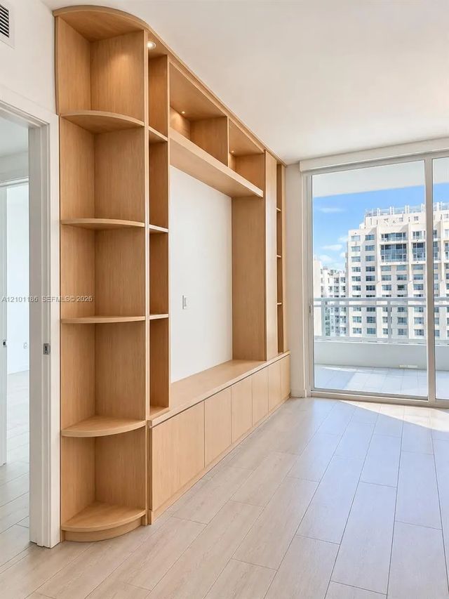 3 of 11 - 1080 Brickell Avenue #1606, Miami, FL