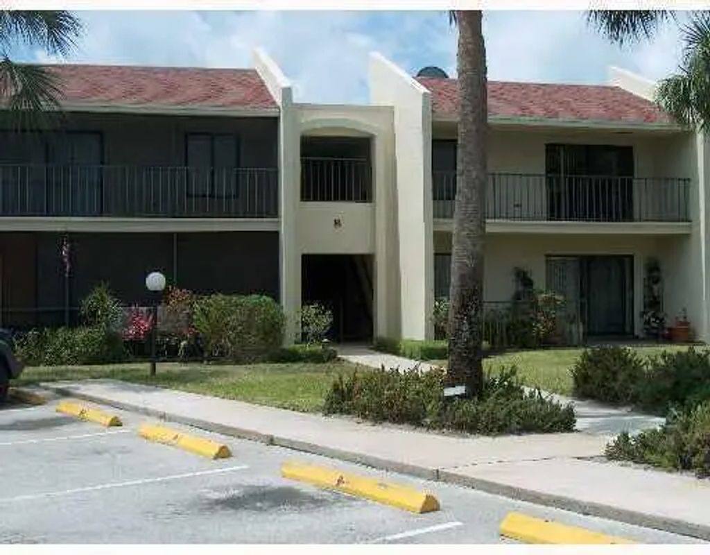 150 Pineview Road #b8, Jupiter