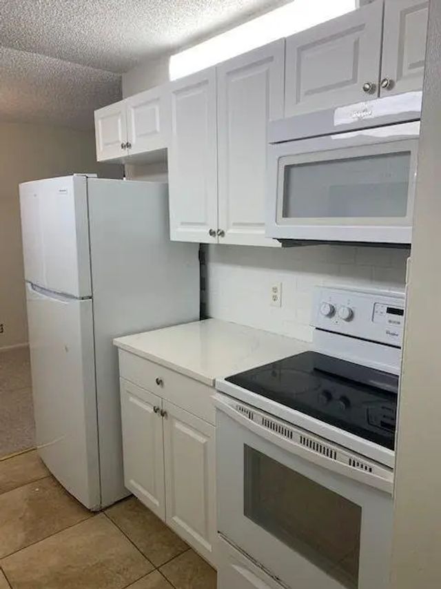 2 of 12 - 150 Pineview Road #b8, Jupiter, FL